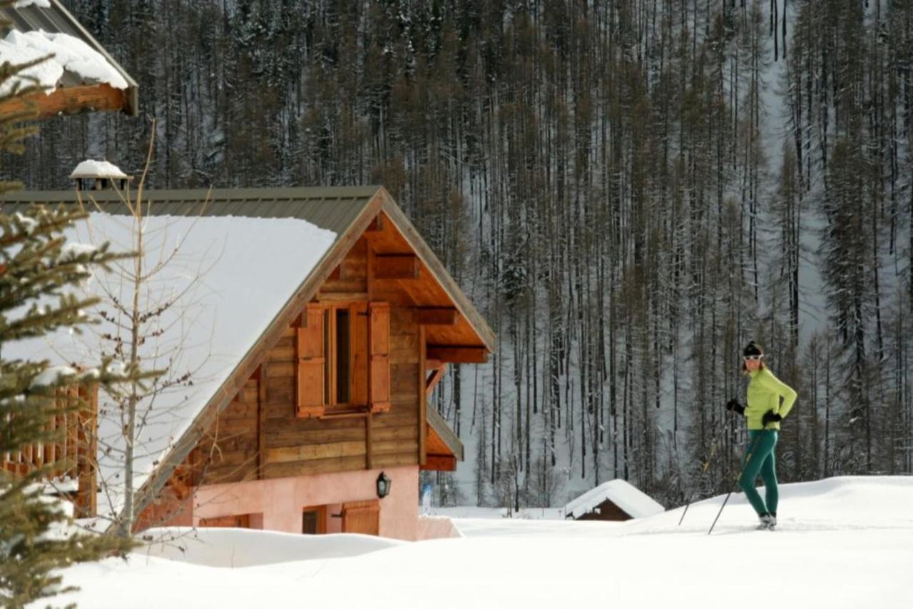 Chalet Le Mélézin hameau des Chazals Nevache Hautes Alpes Extérieur photo